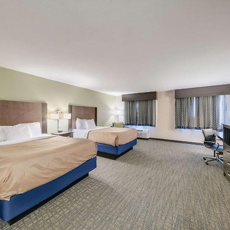 Quality Inn & Suites Ardmore Bagian luar foto
